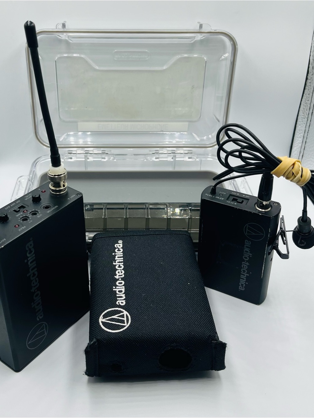 Audio Technica Black Wireless Lavalier Transmitter and Receiver Set